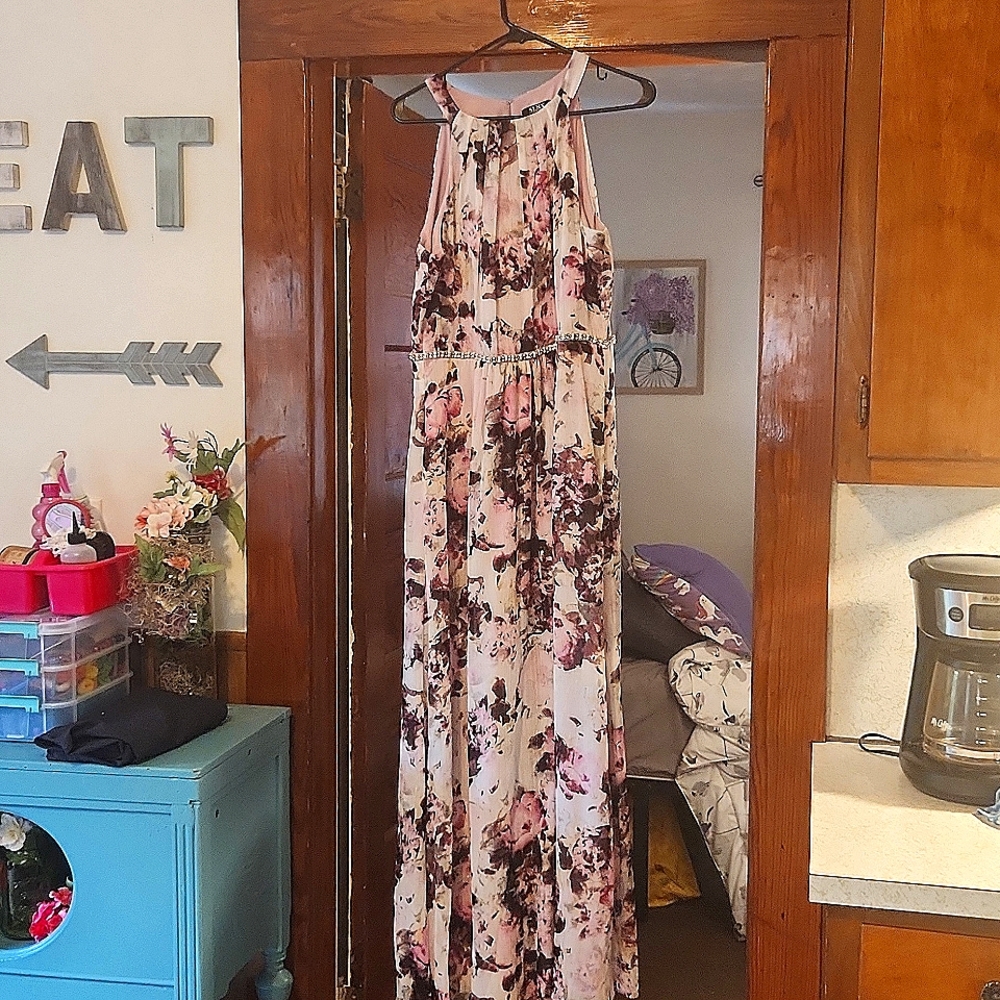 SLNY Fashions by NY evening gown/wedding size 14